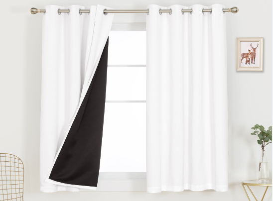 52 inch x 63 inch wit black -out gordijn