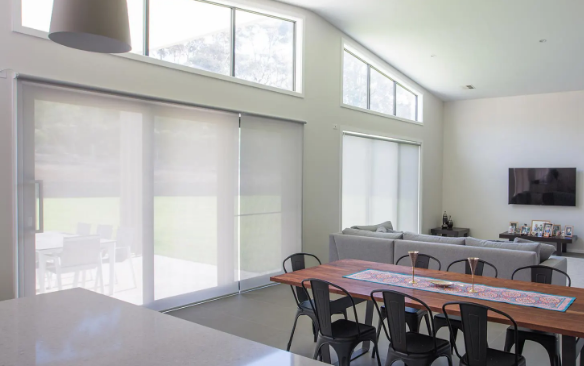 Black -out roller blinds