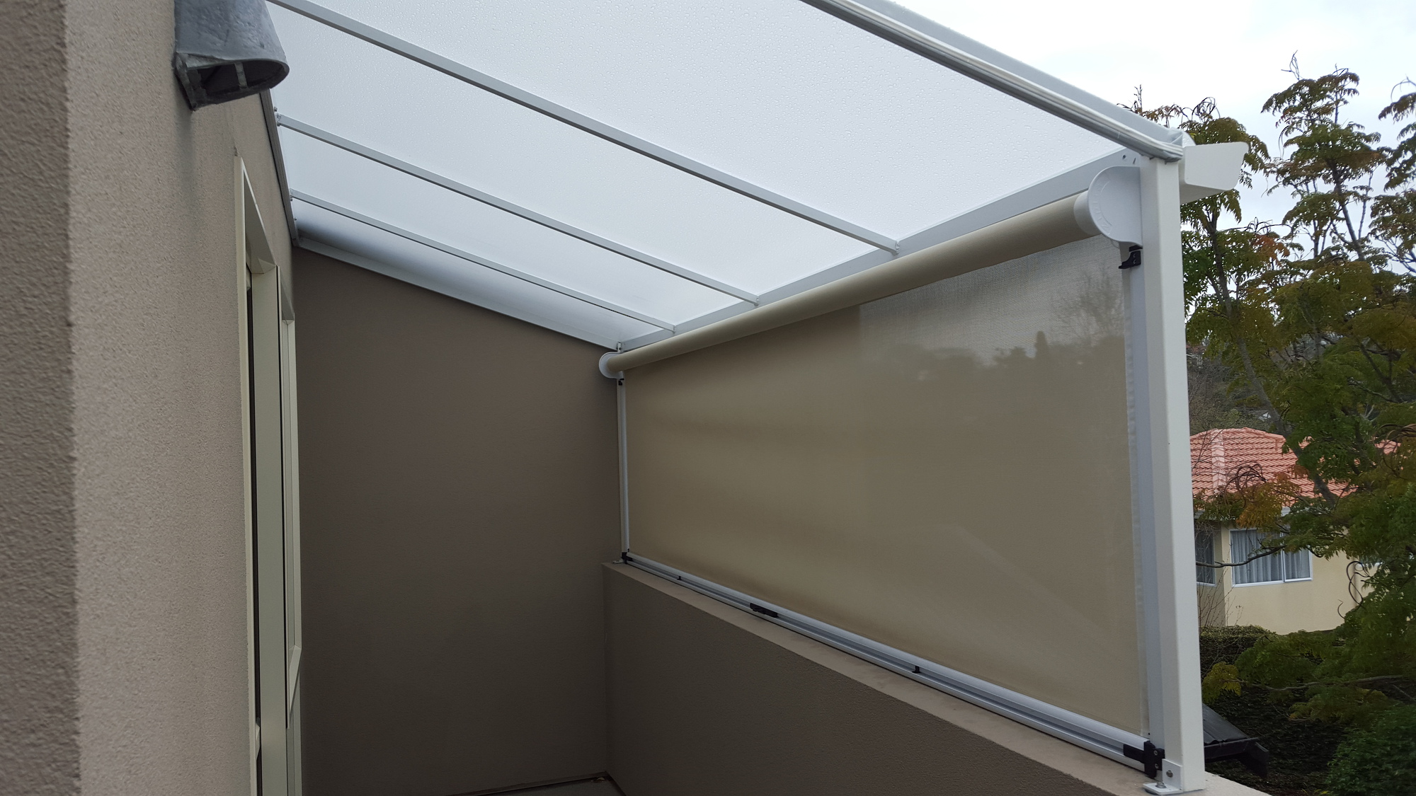 buitenzonwering met zijsporen