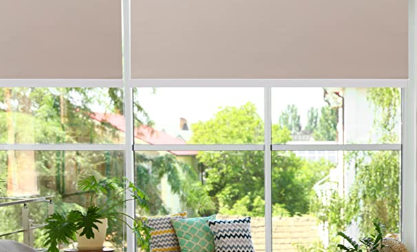 Moderne Windows Cover voor woonkamer