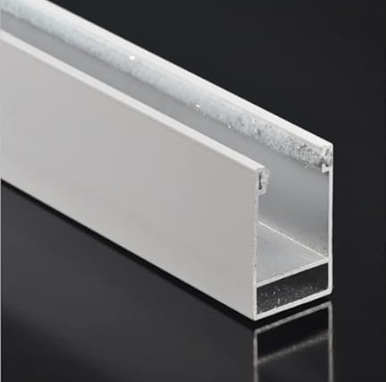 U-vormige PVC-zijkanaaltracks voor complete black-out vensterbehandelingen