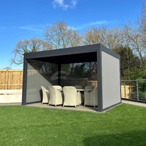 3m x 6m met luxe schermen
